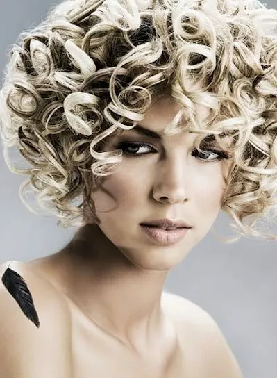 Memotong Rambut Keriting: The 411